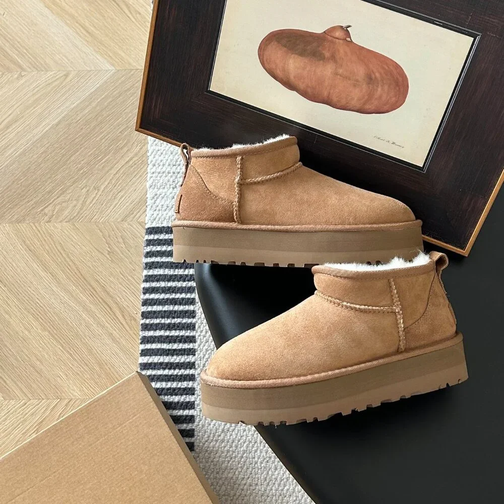 UGG Women's Classic Ultra Platform Chestnut
